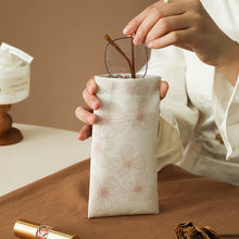 Load image into Gallery viewer, Modern Style Glasses Storage Cloth Bag