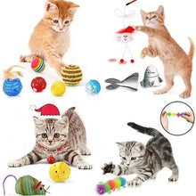 Load image into Gallery viewer, Christmas ountdown cat Calendar