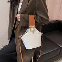 Load image into Gallery viewer, Color Clashing Shoulder Bucket Bag