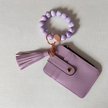 Load image into Gallery viewer, 💖 Fashionable Silicone Keychain Wallet