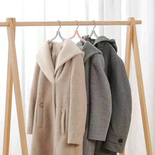 Load image into Gallery viewer, Retractable Portable Travel Hangers