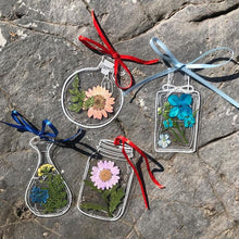 Load image into Gallery viewer, 🌸Dried Flower Bookmarks Set🌷