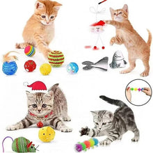 Load image into Gallery viewer, Christmas ountdown cat Calendar