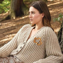 Load image into Gallery viewer, Brooch Pin with Wooden Animal Pattern