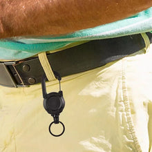 Load image into Gallery viewer, Outdoor Automatic Retractable Wire Rope Luya Anti-theft Tactical Keychain