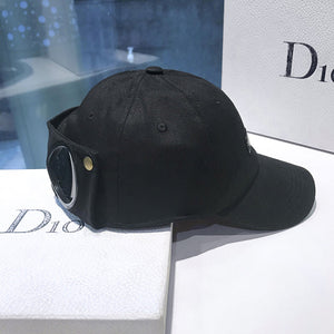 Reverse Glasses Cap