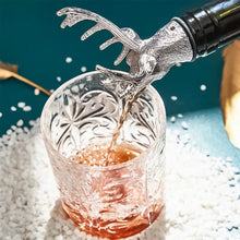 Load image into Gallery viewer, Deer Head Wine Pourer