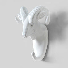 Load image into Gallery viewer, Art Animal Head Wall Hook