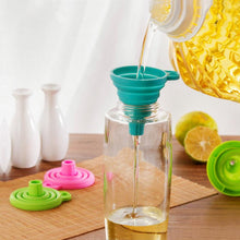 Load image into Gallery viewer, Kitchen Folding Silicone Funnel