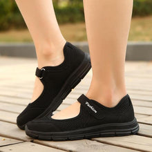 Load image into Gallery viewer, Women's Mary Jane Flat