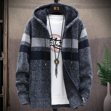 Load image into Gallery viewer, Men's Striped Sweater