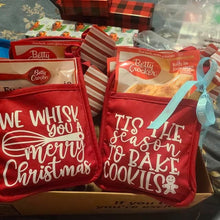 Load image into Gallery viewer, Christmas Pot Rack Baking Kit