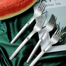 Load image into Gallery viewer, 2-in-1 Fruit Cutting Fork
