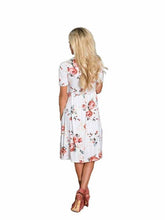 Load image into Gallery viewer, Floral Mommy And Me Matching Dresses