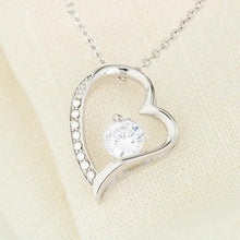 Load image into Gallery viewer, Exquisite Heart Pendant Necklace